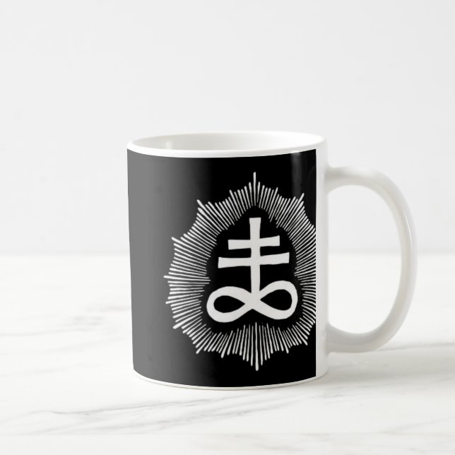 Tasse noire de Sigil de double soufre de Magus (Droite)