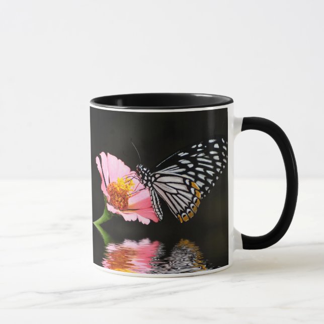 Tasse noire et blanche de papillon (Droite)