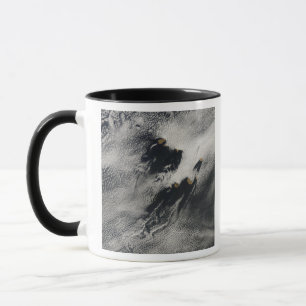 Tasse nuages de vague et vortexes Bateau-vague-formés d