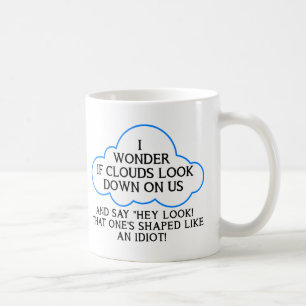 Tasse Nuages Nous Regardant Bizarrement