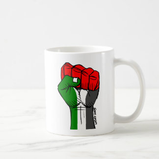 Tasse palestinienne de poing de Carlos Latuff