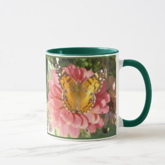 Tasse Papillon sur une Hydrangée rose