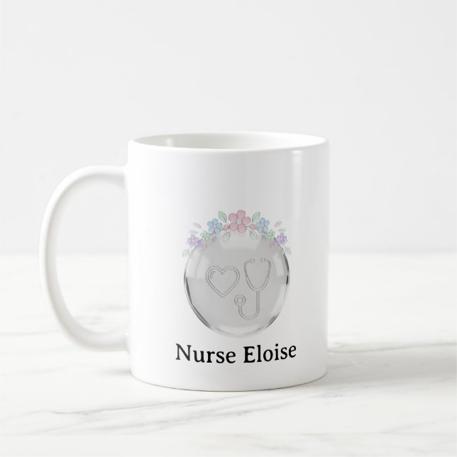 Tasse personnalisée avec emblème d'infirmière (Gauche)