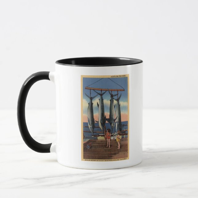 Tasse Petites filles regardant l'espadon capturé (Gauche)