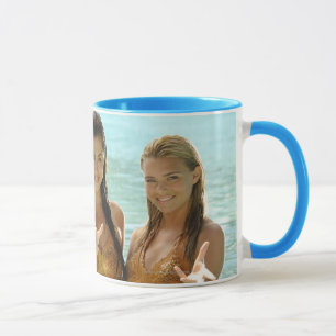Tasse Pose de groupe dans l'eau