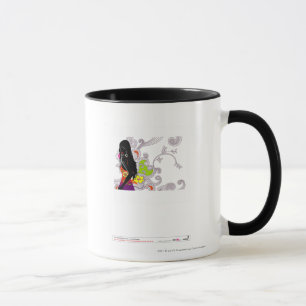 Tasse Profil latéral d'une pose de femme