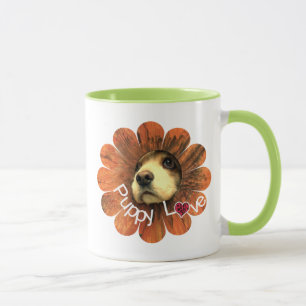 Tasse Puppy Love Peeking d'une fleur