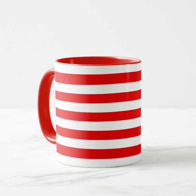 Tasse rayée rouge de Noël (Devant gauche)