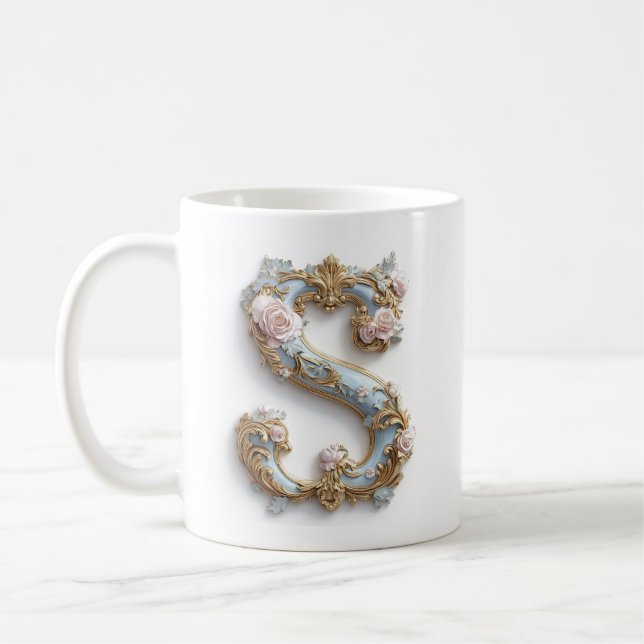 Tasse Rococo initiale 'S' pour une princesse du ca (Gauche)