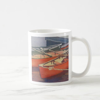 tasse rouge de canoës