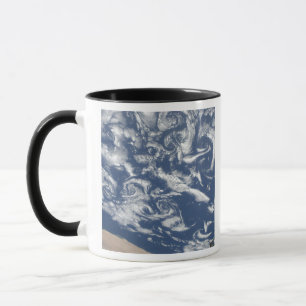 Tasse Rues nuageuses vortex au large de la côte