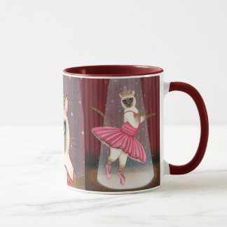Tasse siamoise de danseur de point de chocolat de