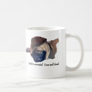 Tasse surestimée corrompue de Puggle