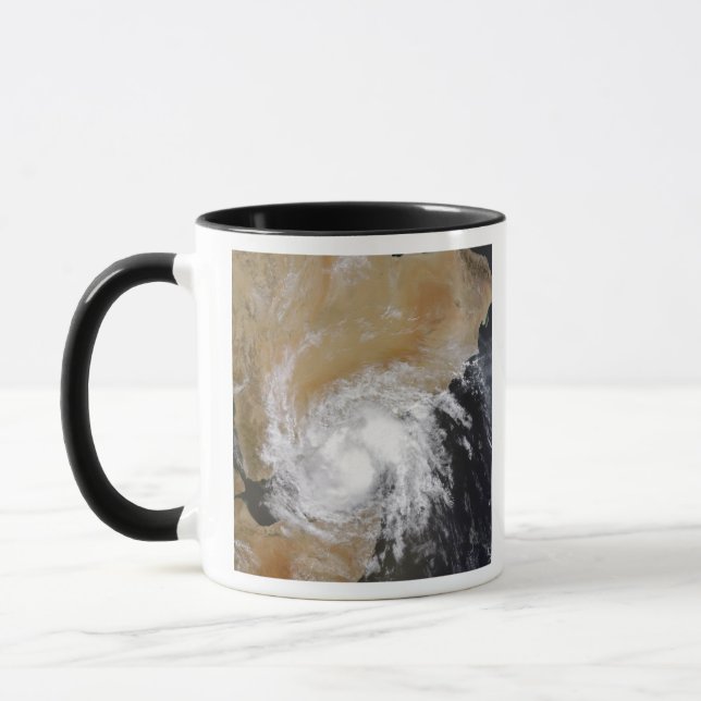 Tasse Tempête tropicale 3 dans l'Oce indienne du nord (Gauche)