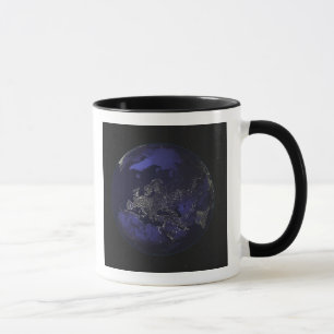 Tasse Terre entière la nuit montrant les lumières de la 