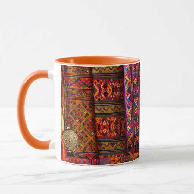 Tasse Tissus bhoutanais à vendre (Gauche)