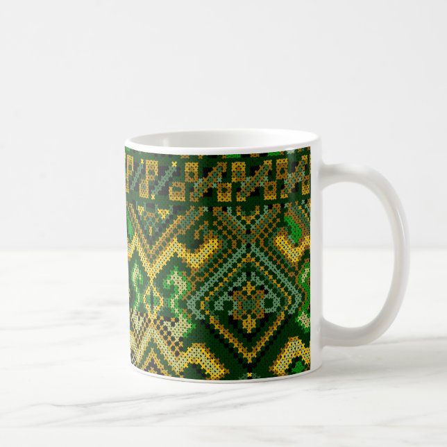Tasse ukrainienne de motif de point de croix de (Droite)