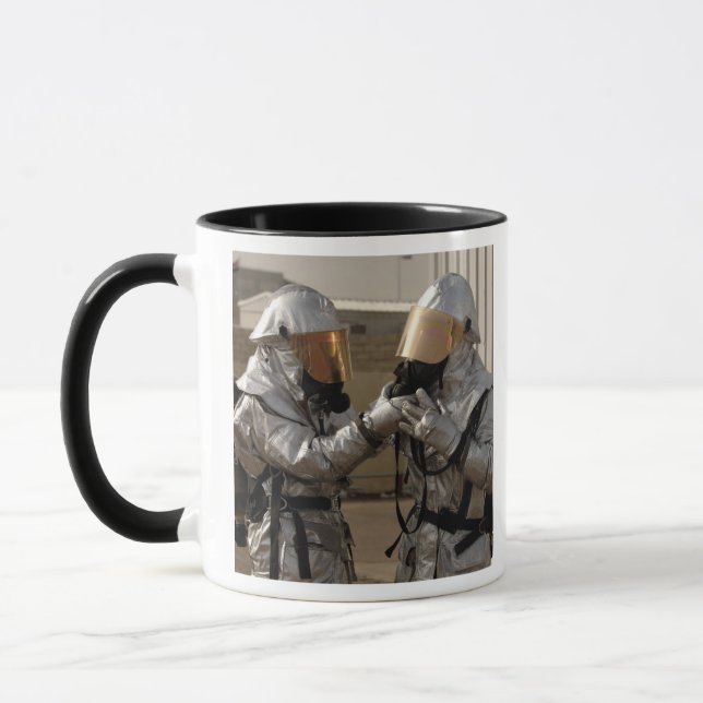 Tasse Un pompier irakien (Gauche)