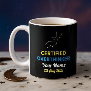Tasse Virgo Overthinker – Alimenté par le café et 