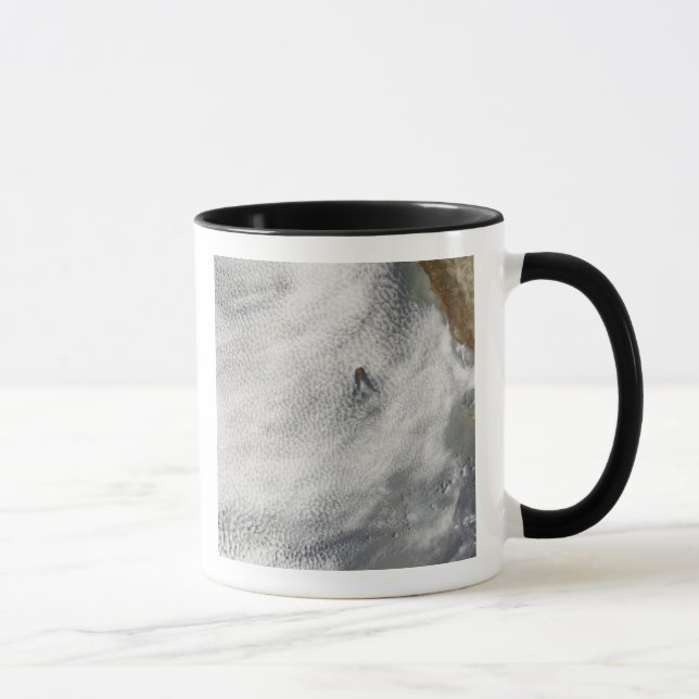 Tasse Vortices nuageuses et gloire au large de l'île de  (Droite)