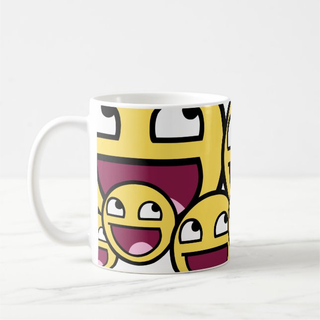 Tasse vraiment impressionnante de visage (Gauche)
