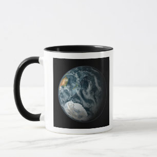 Tasse Vue complète de la Terre qui met en évidence l'Ant