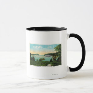 Tasse Vue de bateau de Boston entrant dans les étroits