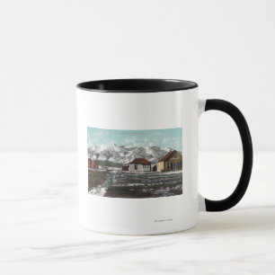 Tasse Vue de ville et de montagne après une neige de