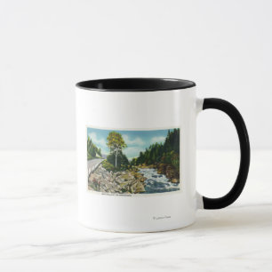 Tasse Vue des automnes inférieurs de la rivière