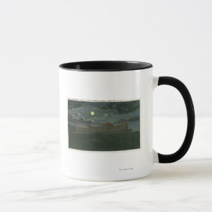 Tasse Vue extérieure d'hôtel de Mt Washington la nuit