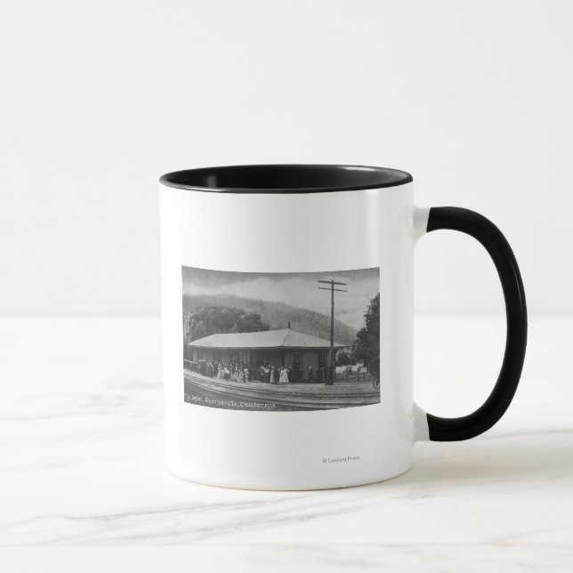 Tasse Vue extérieure du dépôt ferroviaire (Droite)