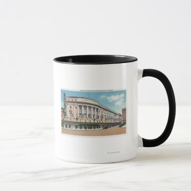 Tasse Vue extérieure du théâtre Eastman et de l'école de (Droite)