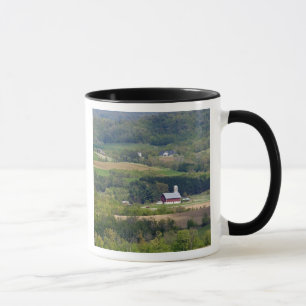 Tasse Vue panoramique de terres agricoles au sud d'Arcad