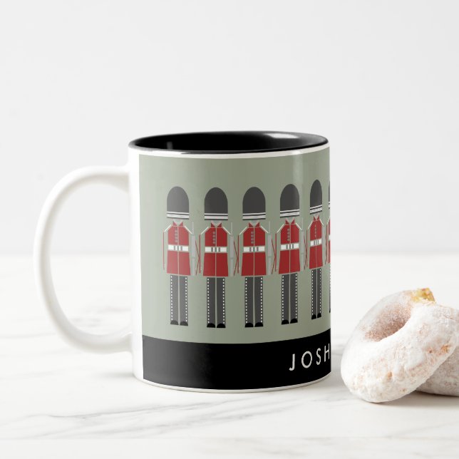 Tasses à deux tons des gardes de la Reine iconique (Avec donut)