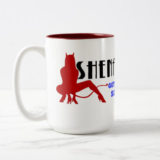 Tasses de logo de malice
