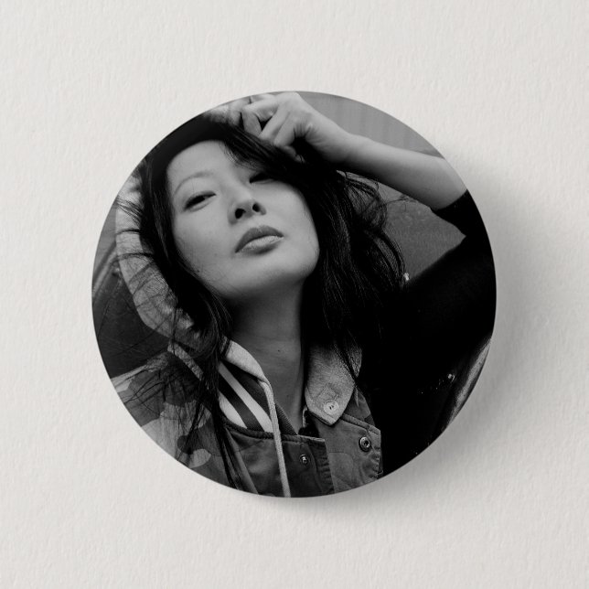 TATIANA ROHE BUTTON PIN (Front)