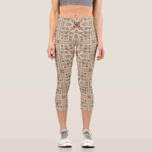 Tatreez pattern, beige geometric ornament capri leggings