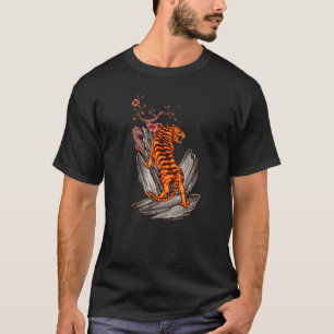 Tattoo Style Japanese Tiger Traditional Design 1 T-Shirt