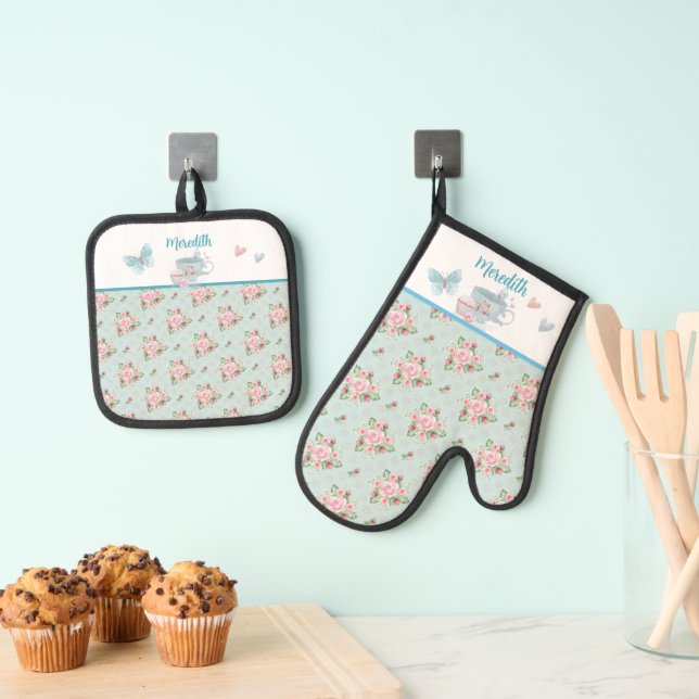 Tea and Cupcake Time Personalized   Oven Mitt & Po Pot Holder Set (Insitu(Hanging))