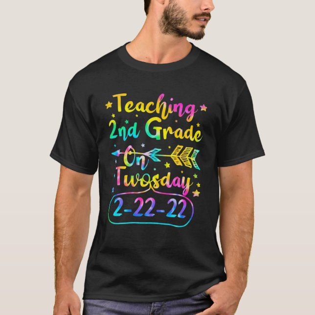 Teaching 2Nd Grade On Twosday 2-22-22 22Nd Februar T-Shirt (Front)