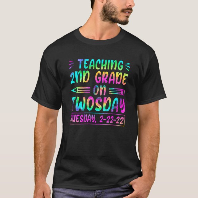 Teaching 2Nd Grade On Twosday 2-22-22 22Nd Februar T-Shirt (Front)