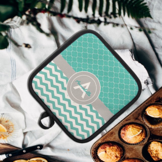 Teal Grey Chevron Quatrefoil Pot Holder (Creator Uploaded)