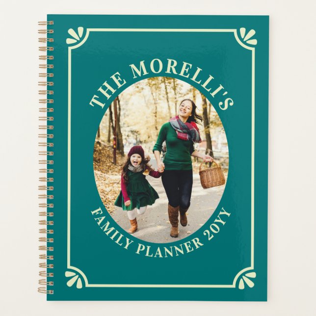 Teal & Pale Yellow Oval Photo Family (Devant)