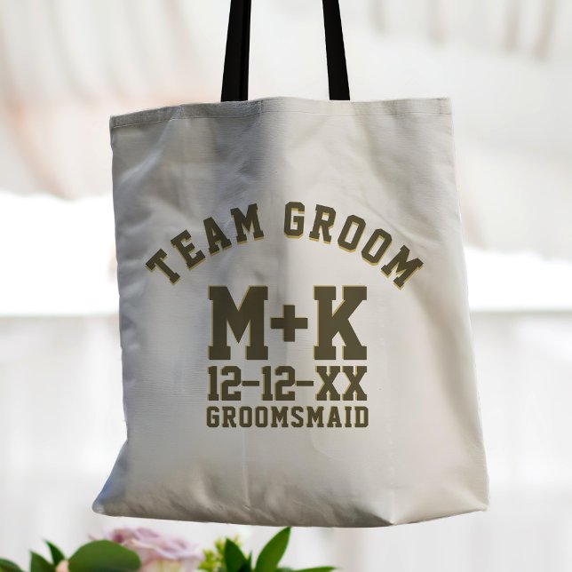 Team Groom Sporty Groomsmaid Sac fourre-tout Maria (Add your wedding date & initials to this Team Groom Sporty tote bag. Perfect proposal gift for her!)