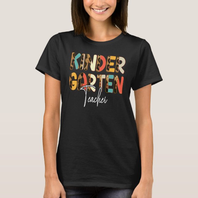 Team Kindergarten Teacher Back To School Leopard   T-Shirt (Front)