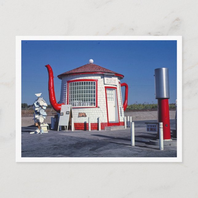 Teapot Dome gas station, Zillah, Washington Postcard (Front)