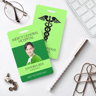 Technicien médical vert Badge de l'hôpital du cadu
