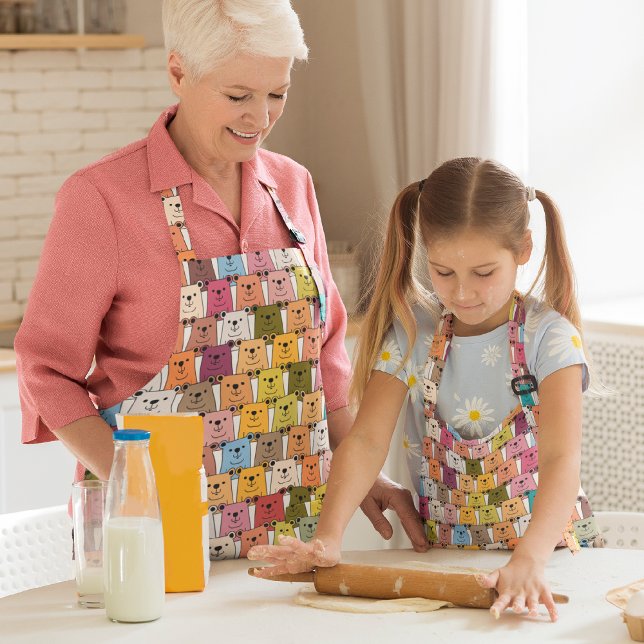 Teddy Bear Apron (Creator Uploaded)