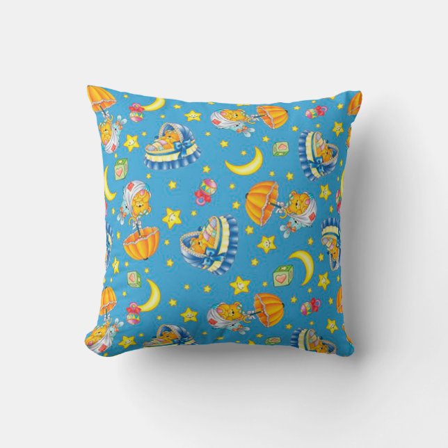 Teddy bear throw pillow (Front)