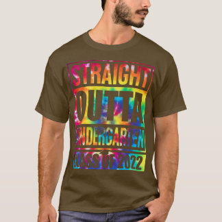 Teinture droite devant le jardin d'enfants T-shirt
